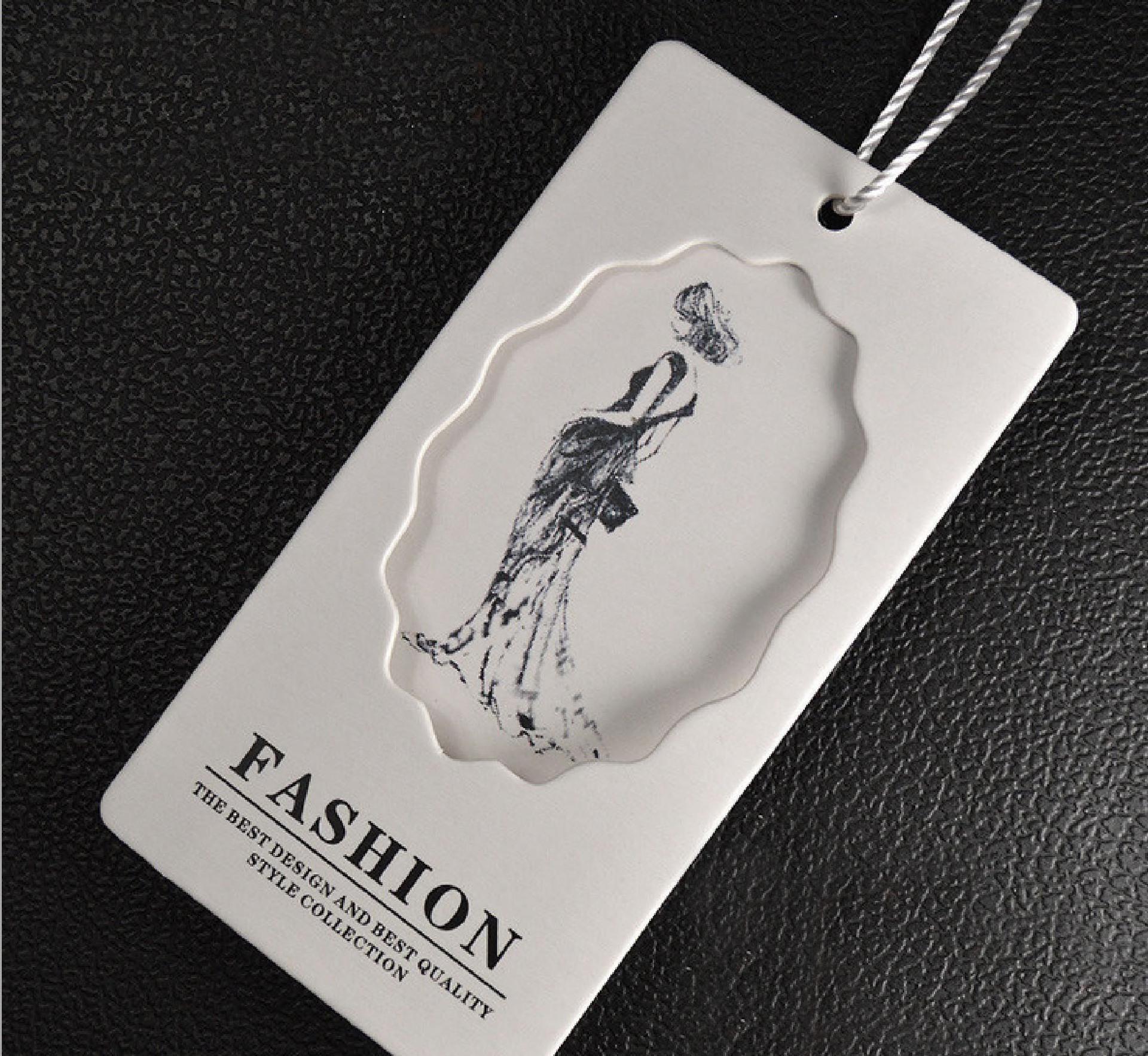 服裝吊牌設(shè)計(jì)的創(chuàng)意展示圖二 服裝吊牌設(shè)計(jì)的創(chuàng)意展示圖二