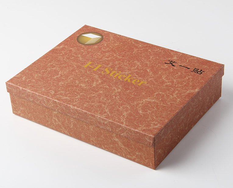 戒指禮盒定做告訴你燙金發(fā)花的原因 戒指禮盒定做告訴你燙金發(fā)花的原因