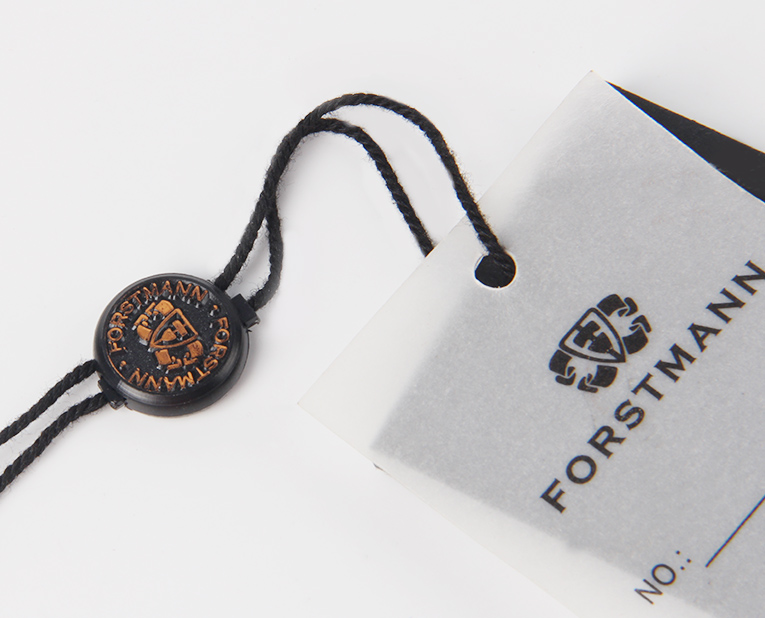 刮墨刀，沒聽過吧，這在襯衫價(jià)格標(biāo)簽訂制里面可是很重要的哦