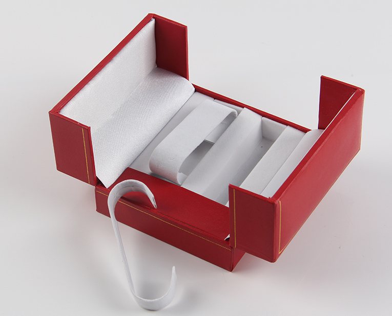 你的盒子油墨脫粉？看看手表包裝盒生產(chǎn)廠家是怎么解決的吧