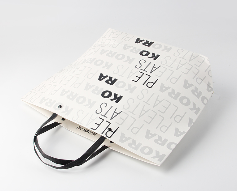 內(nèi)褲禮品袋在訂制之前，印刷用的水墨輥是怎么安裝調(diào)試的