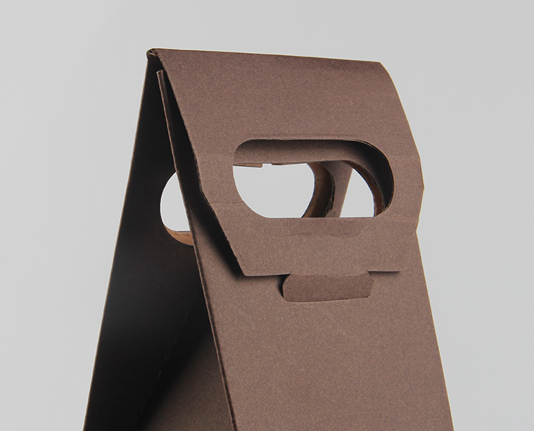 紅酒包裝盒生產(chǎn)廠家的膠輥是怎么避免擠壓性損耗的？