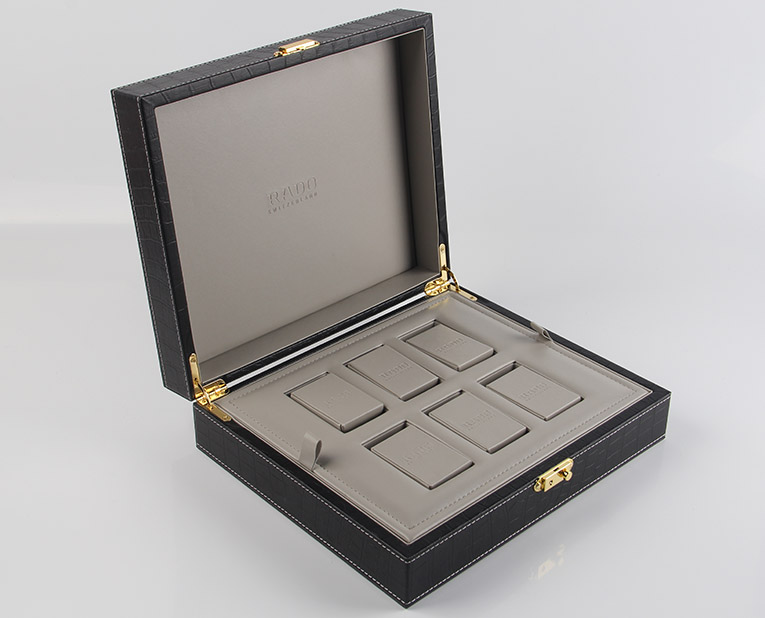 急死保健品盒子廠的老師傅，紙張原材料導致色差問題。