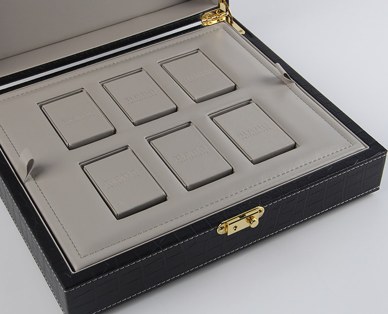 急死保健品盒子廠的老師傅，紙張原材料導致色差問題。