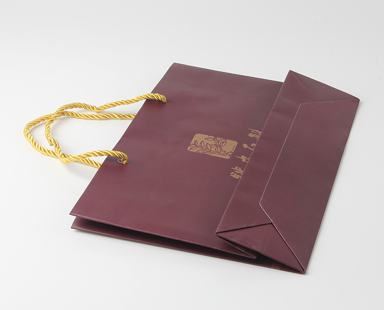 制作保健品包裝袋的廠(chǎng)家小師傅，苦惱解決金銀油墨的制板