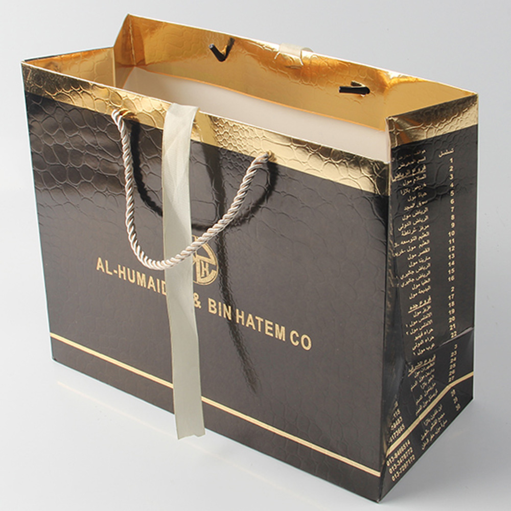 這個(gè)手提袋中間商皮一哈很開心，被教育了一番了吧