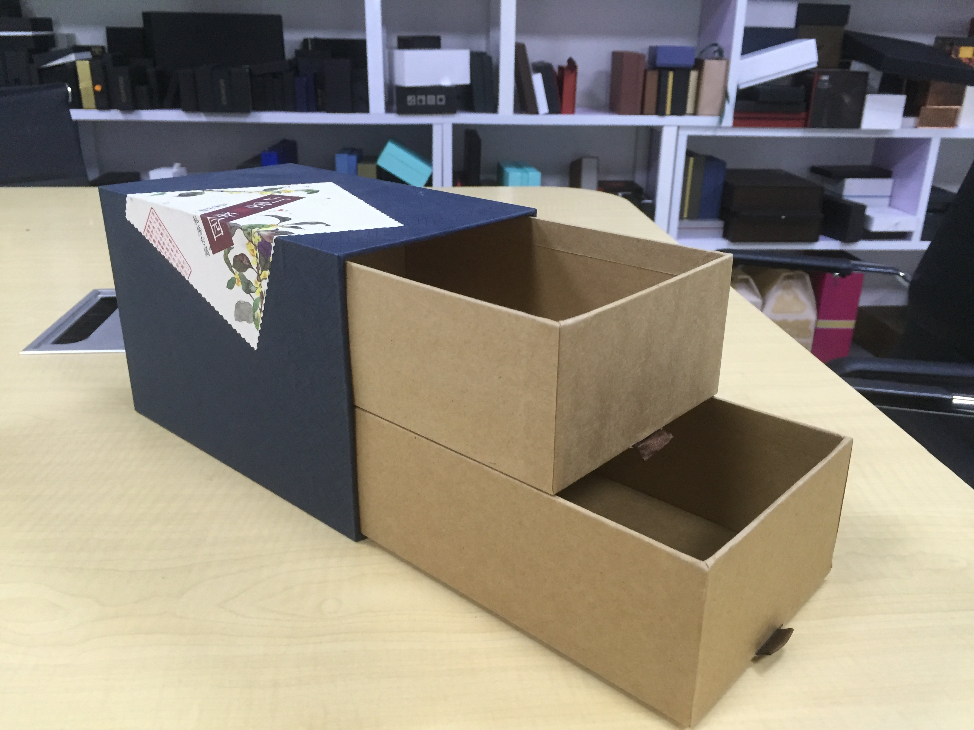 有保健品商家對禮品盒工廠的天地蓋不服，只好祭出雙開抽屜盒