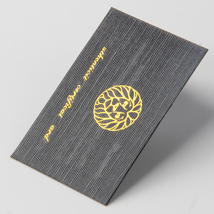 電子產(chǎn)品吊牌廠家給你介紹3種大小各自對(duì)應(yīng)的耳機(jī)吊牌 電子產(chǎn)品吊牌廠家給你介紹3種大小各自對(duì)應(yīng)的耳機(jī)吊牌