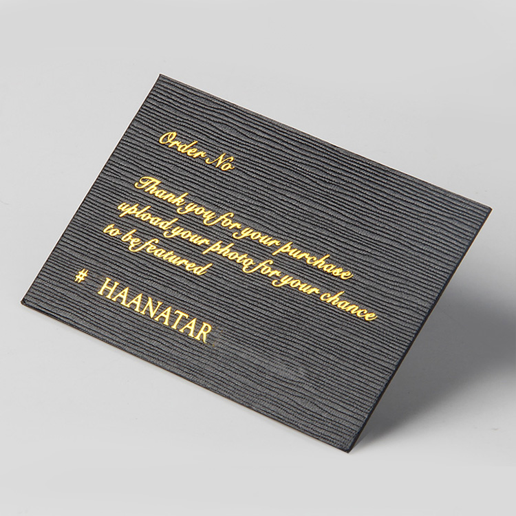 電子產(chǎn)品吊牌廠家給你介紹3種大小各自對(duì)應(yīng)的耳機(jī)吊牌 電子產(chǎn)品吊牌廠家給你介紹3種大小各自對(duì)應(yīng)的耳機(jī)吊牌