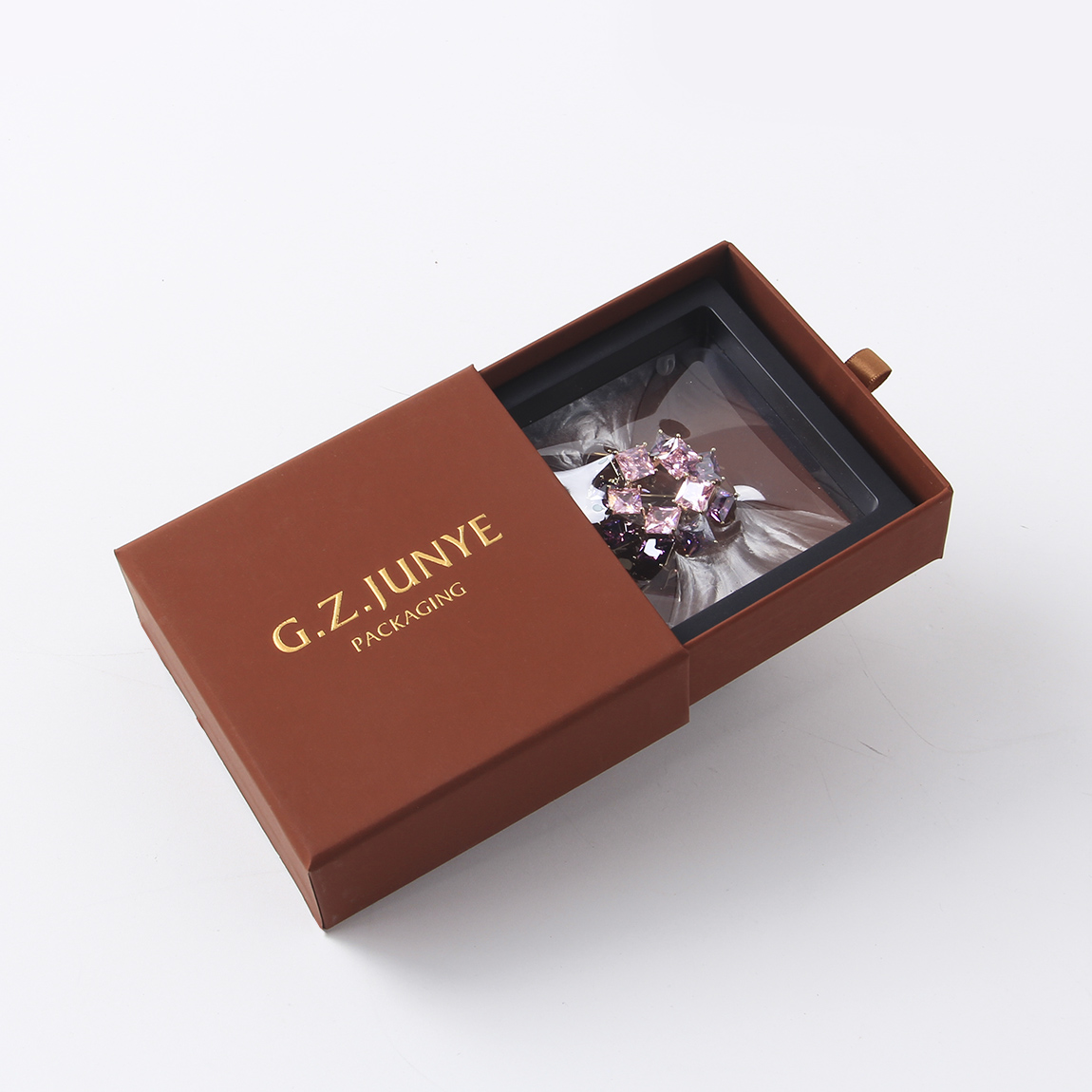 包裝盒色彩設(shè)計都是什么為主導的？