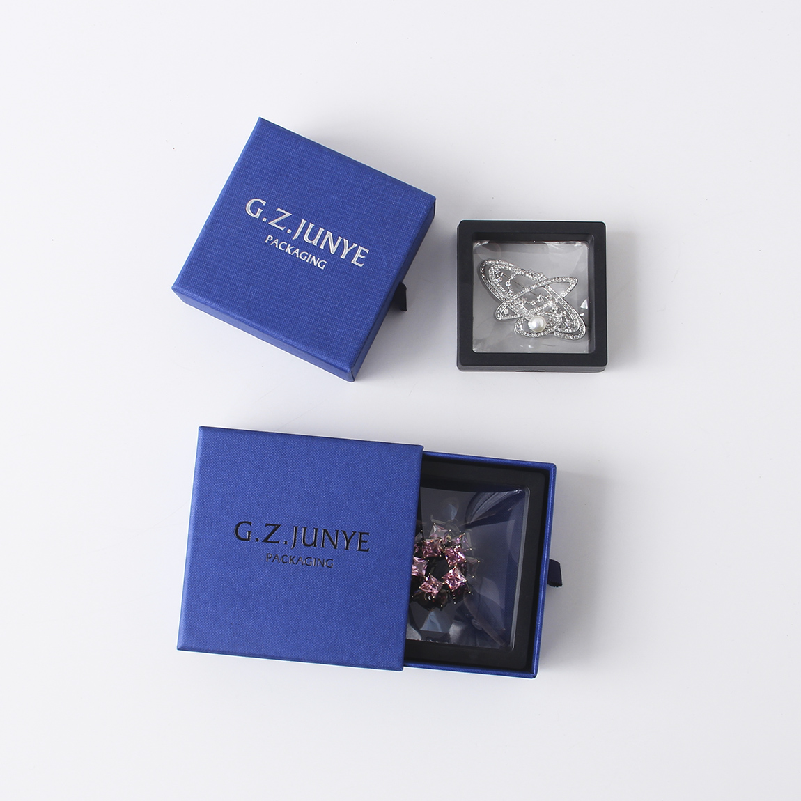 紙質(zhì)珠寶包裝盒會(huì)有哪些生產(chǎn)上的細(xì)節(jié)需要注意？